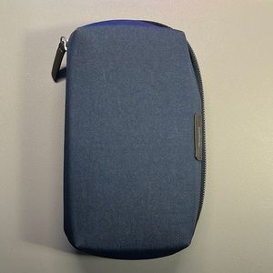 Bellroy tech pouch